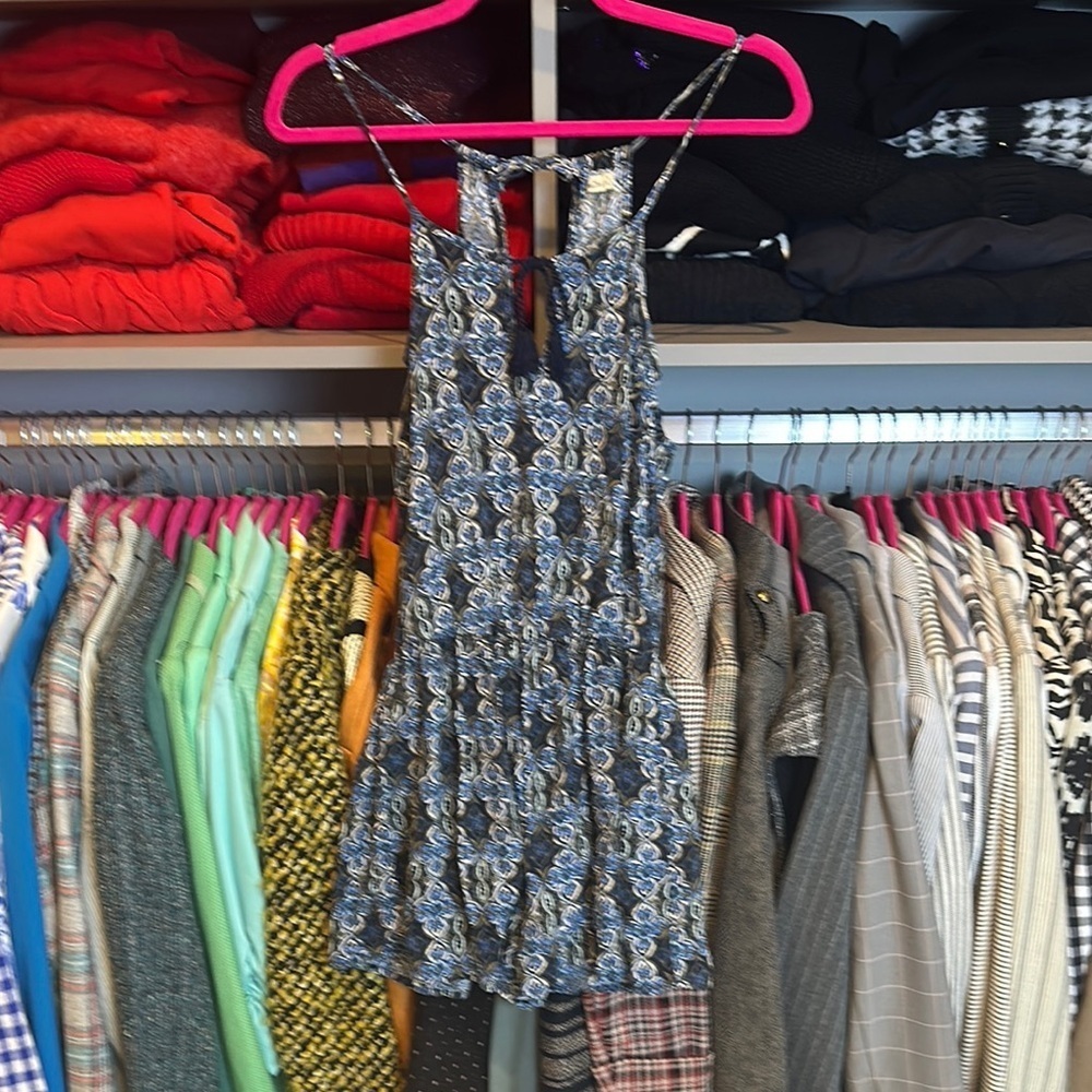 Hollister blue /white print sleeveless elastic waistband romper size XS